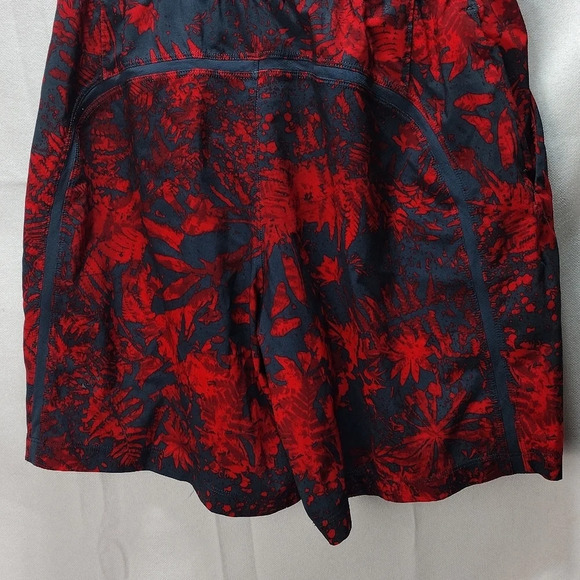 Lululemon Pace Breaker Mens Shorts Small Canopy Hot Heat Mach Blue 7" Linerless - Picture 8 of 8